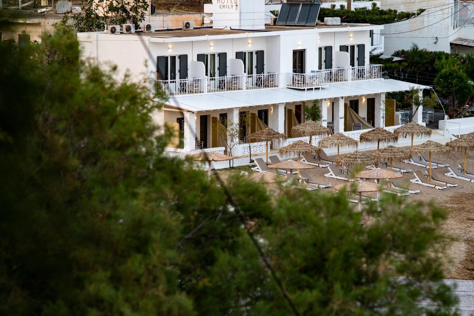 Emily Hotel Vari  Экстерьер фото